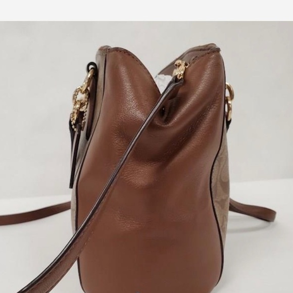 SOLD -COACH Signature Christie Satchel Shoulder Bag Handbag Crossbody, Like New - Picture 5 of 8